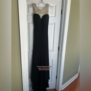 Audrey Hepburn Breakfast at Tiffany’s Illusion Neckline Black Prom Formal Gown